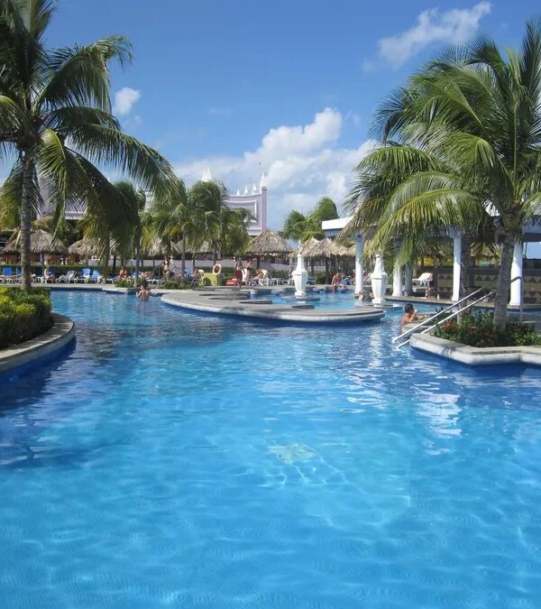 Pagina oficial arista traveljamaica